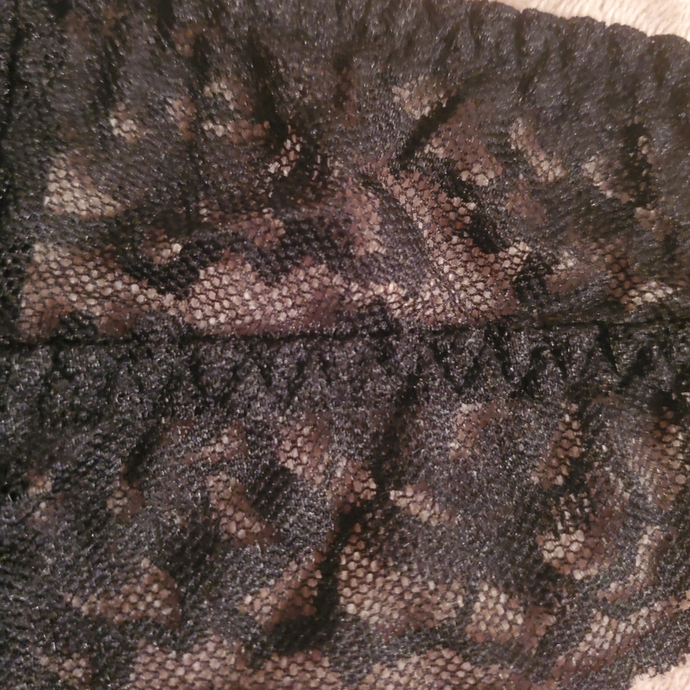 Victoria's Secret Halter Bra - Picture 2 of 3